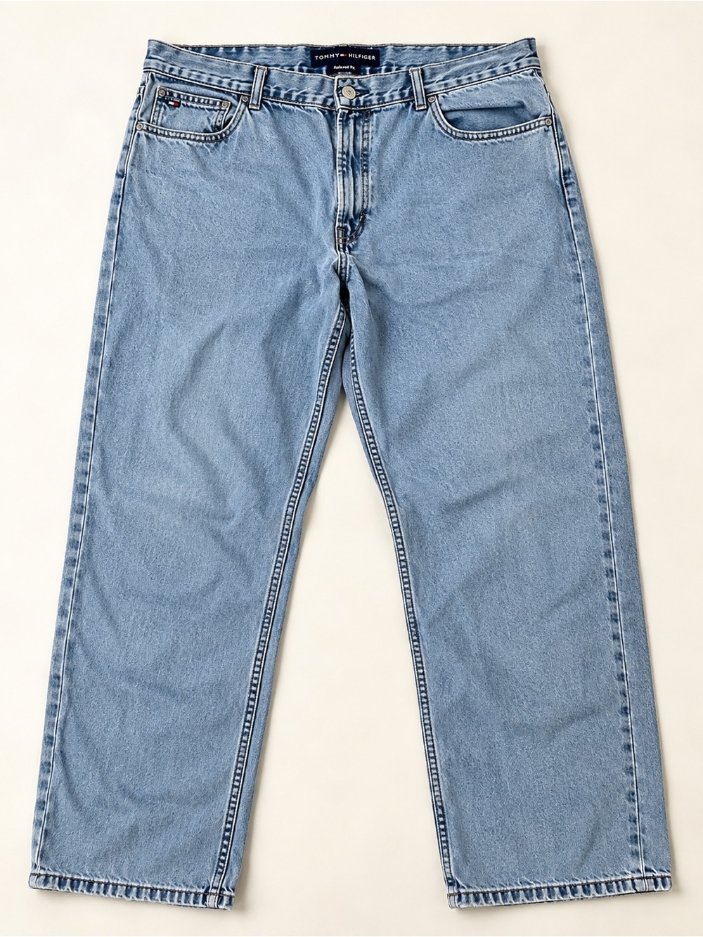 Tommy Hilfiger Men’s Relaxed Fit Light Wash Jeans Approx 37” Waist 90s Y2K Denim